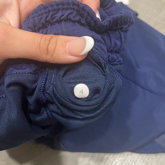 Navy Lululemon Hotty Hots 4” - Picture 4 of 6